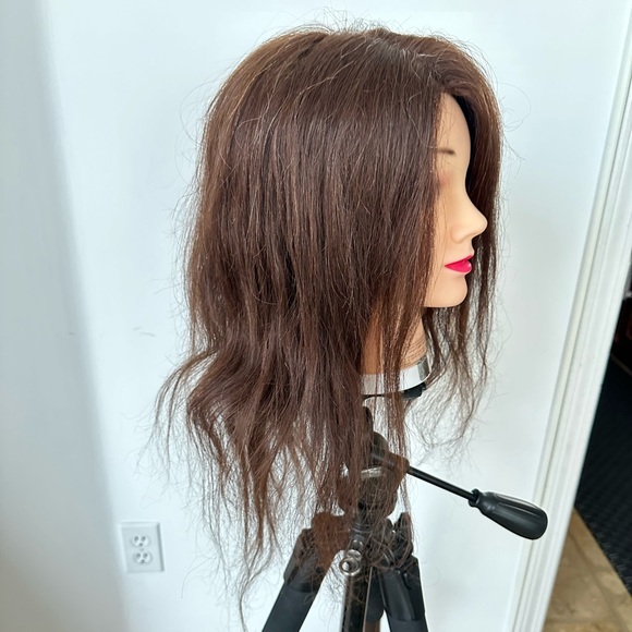 Medium hair length Deluxe Mannequin head for hair styling - Picture 2 of 5